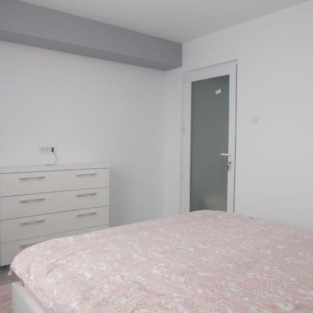 טרגובישטה Apartament Tanya מראה חיצוני תמונה