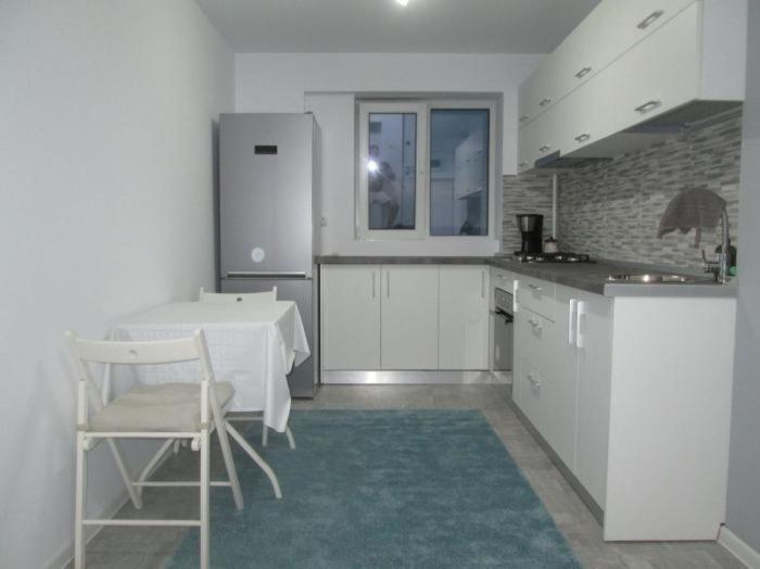 דירות טרגובישטה Apartament Tanya מראה חיצוני תמונה